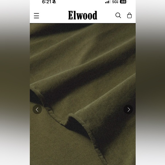 Elwood Oversized Crop Core Tee in Vintage Olive - Picture 5 of 5